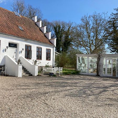 Skelby Praestegaard Gedser Exteriör bild